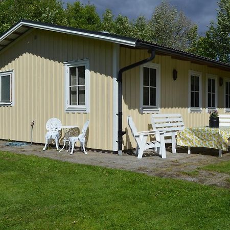 Nyrenoverat gårdshus Örnsköldsvik Exteriör bild